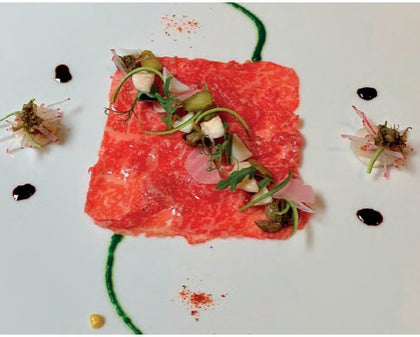 Carpaccio de Wagyu, pickles de légumes et coulis de roquette, par Christophe Quéant